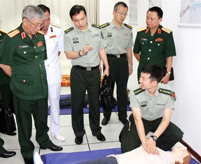 Vietnam y China apuestan por construir la confianza estratégica en el sector militar - ảnh 2